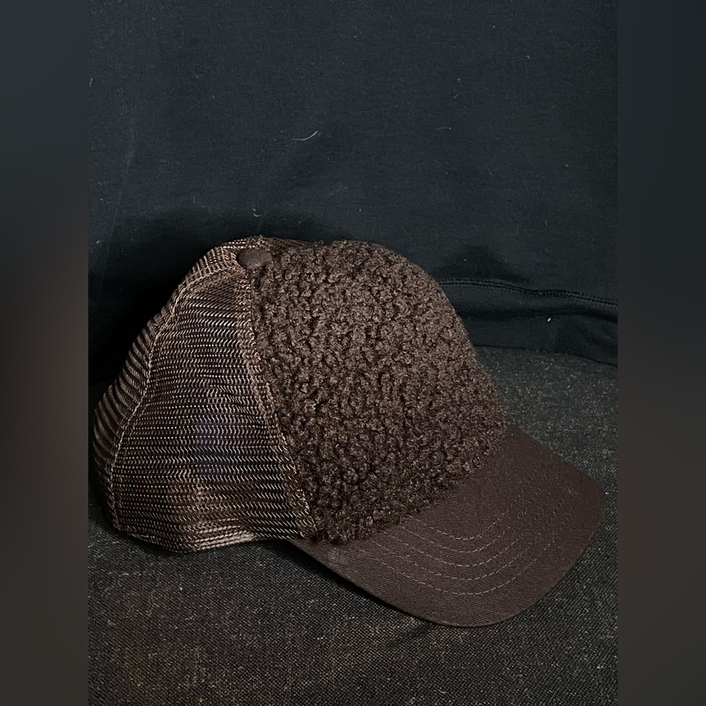 Brown Sherpa Trucker Hat – Cozy & Trendy